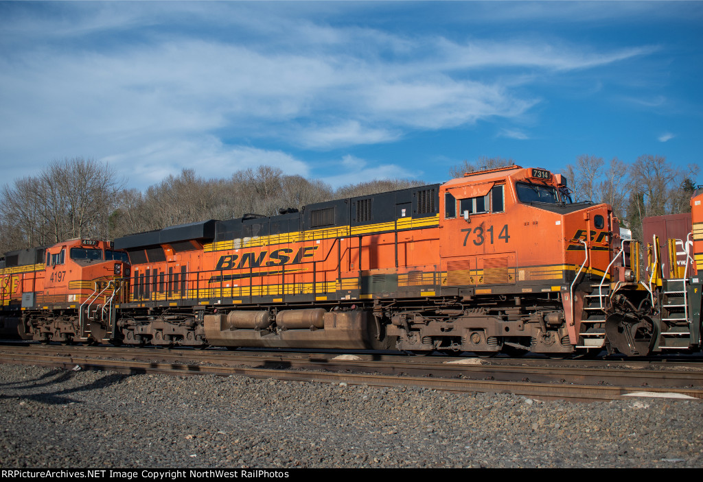 BNSF 7354
